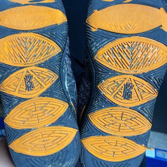 Nike Kyrie 5 Taco Camo Boys Size 7Y - Picture 6 of 12